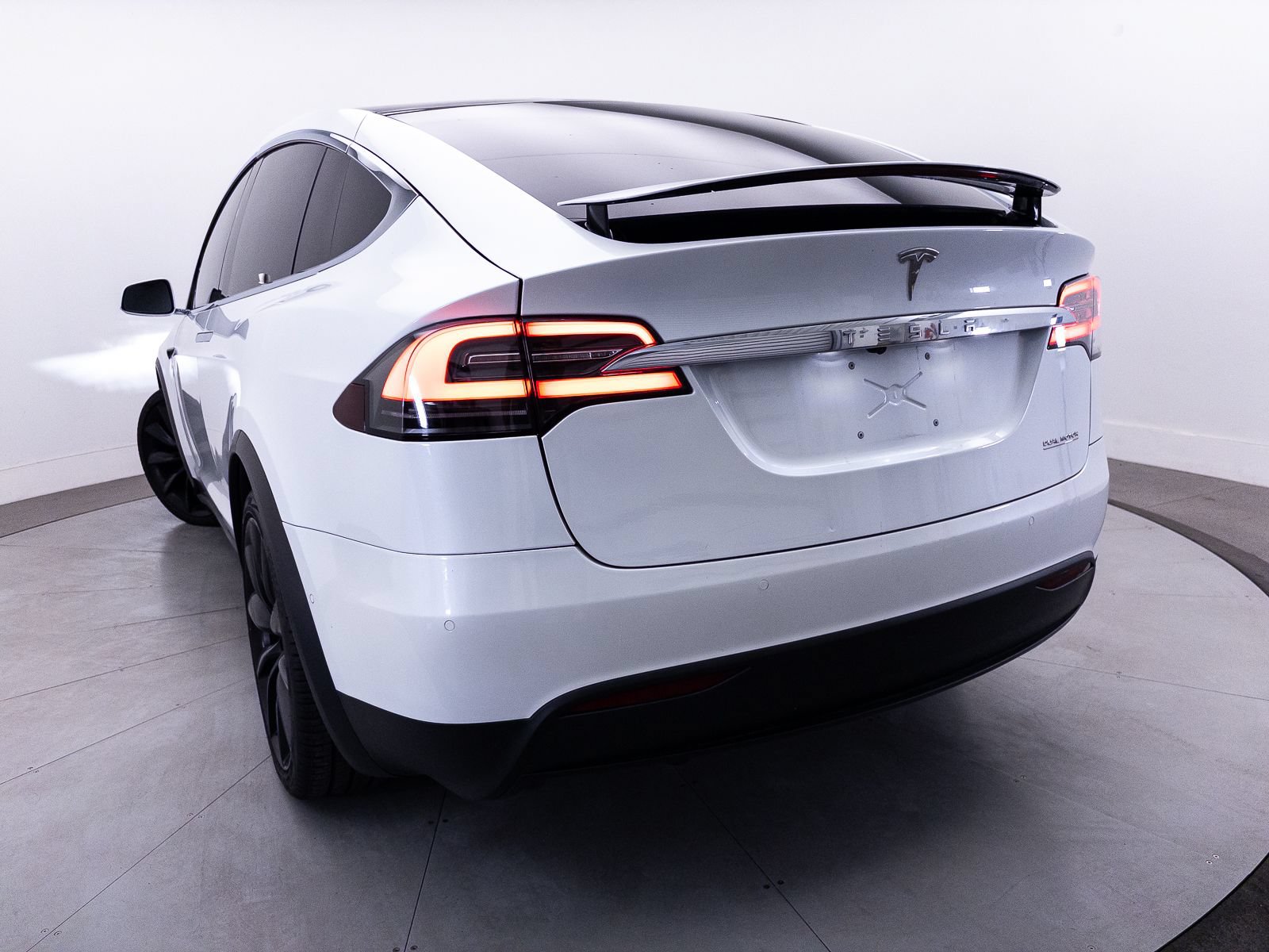 Used 2020 Tesla Model X Performance AWD/4WD image 10
