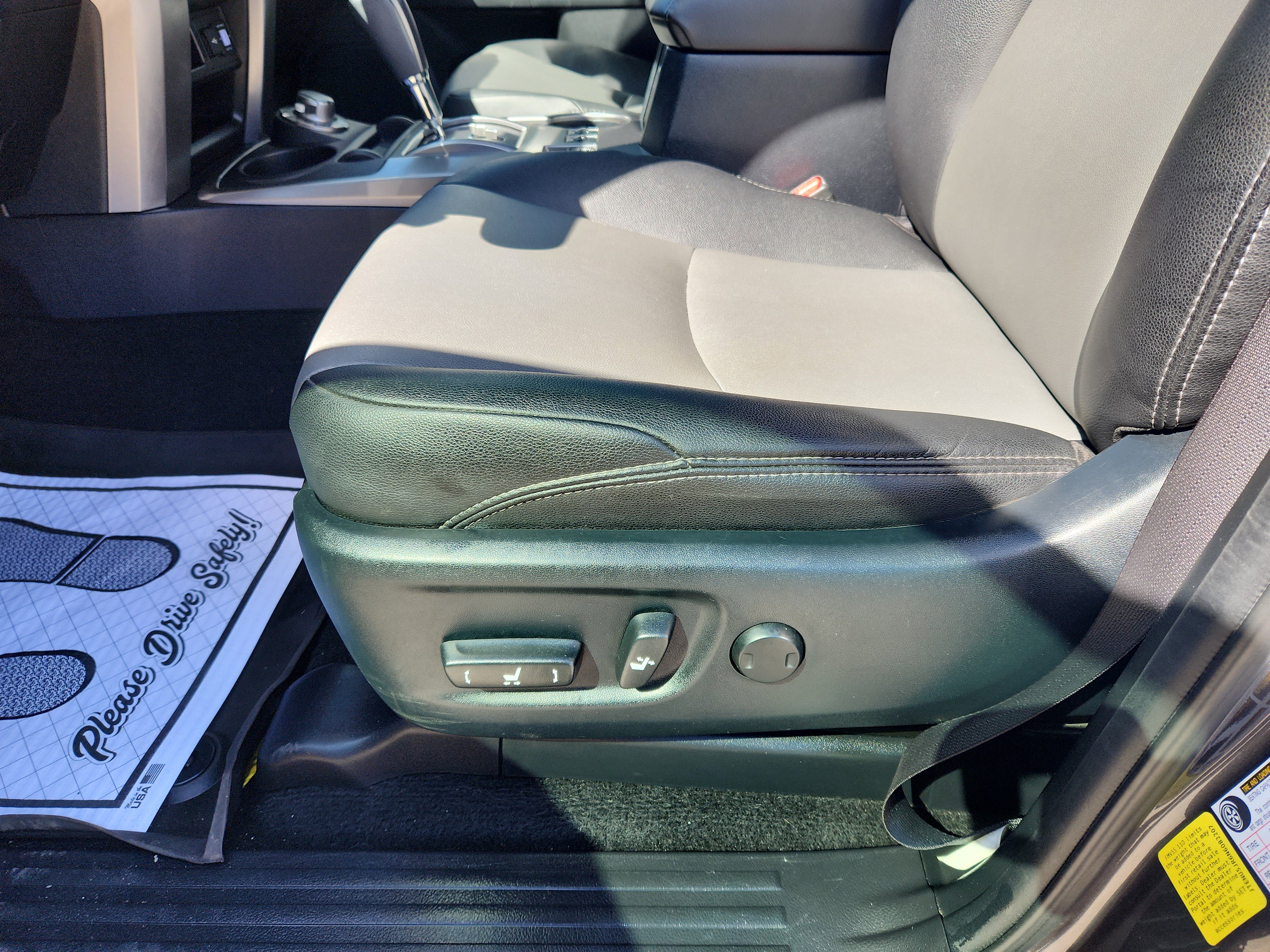 Used 2022 Toyota 4Runner SR5 Premium w/ Moonroof Package image 24