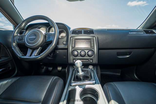 Used 2014 Dodge Challenger R/T RWD image 31