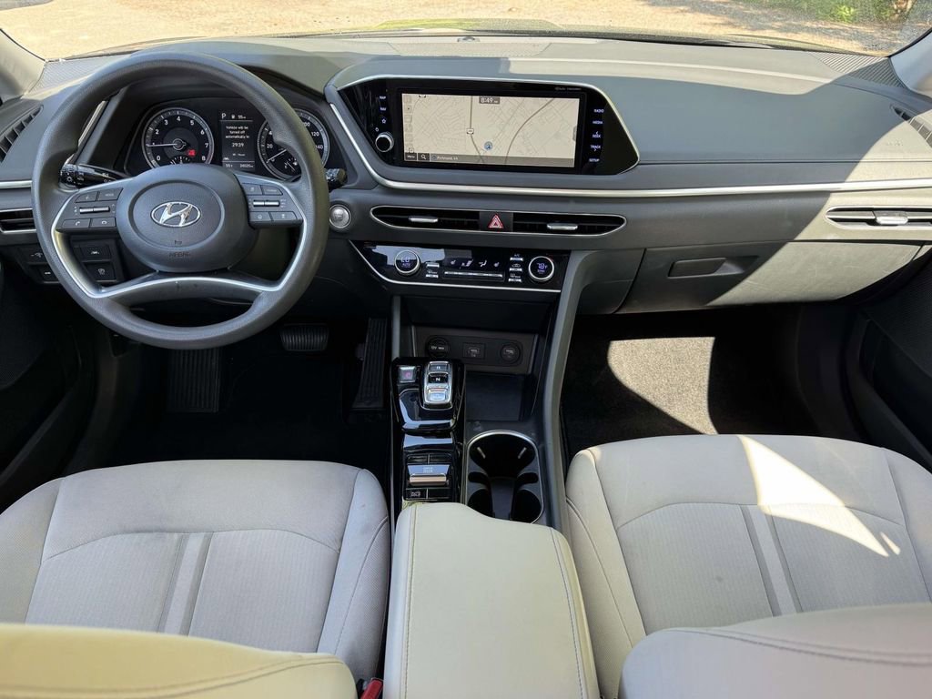 Used 2023 Hyundai Sonata SEL FWD image 2
