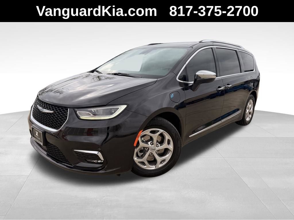 Used 2021 Chrysler Pacifica Limited w/ Uconnect Theater Family Group image 1