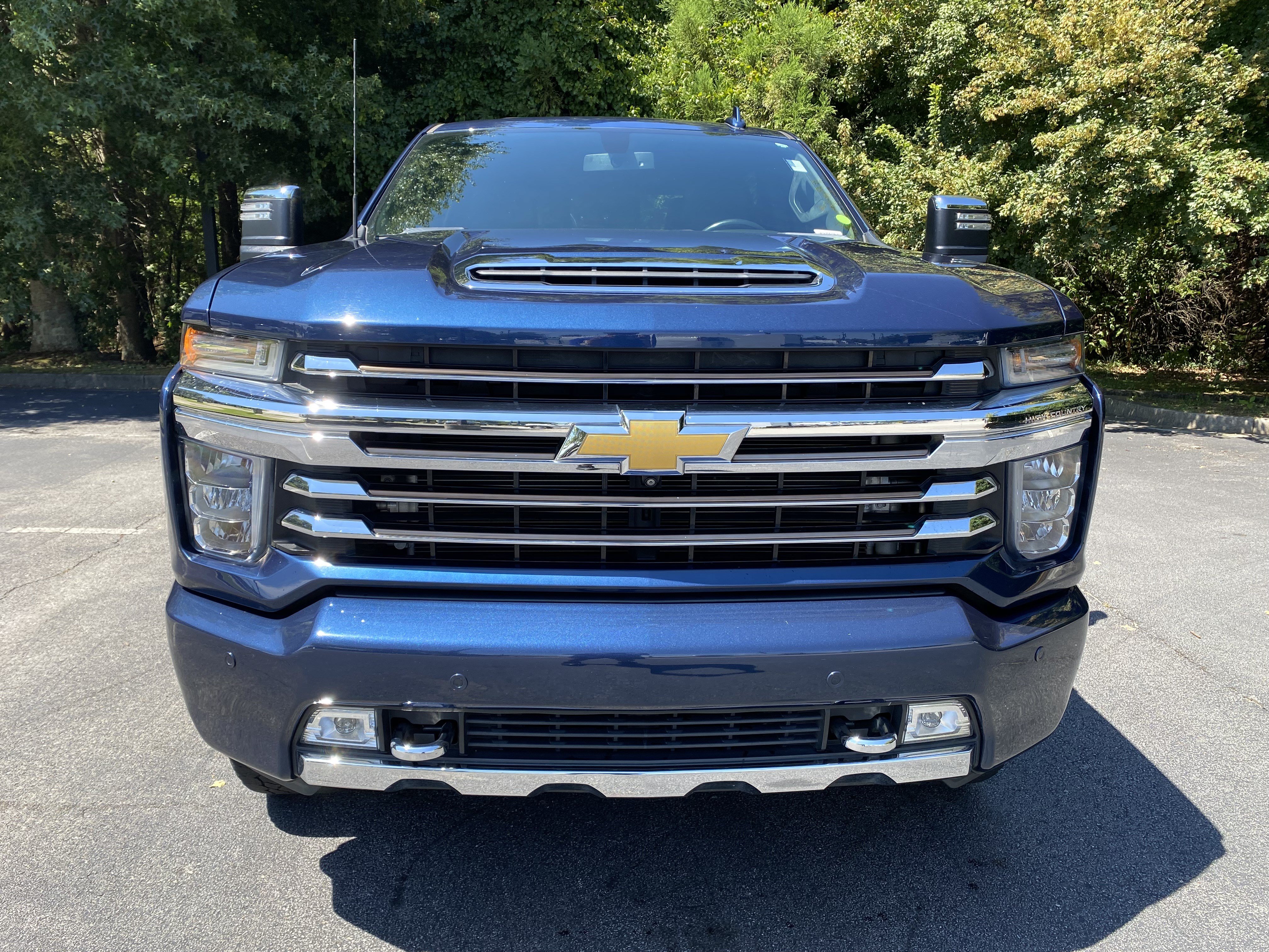 Used 2022 Chevrolet Silverado 2500 High Country AWD/4WD image 3