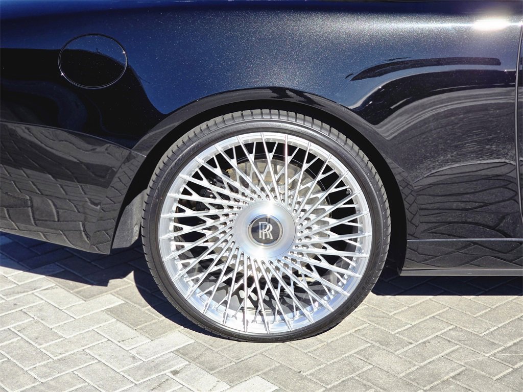 Used 2020 Rolls-Royce Dawn image 5