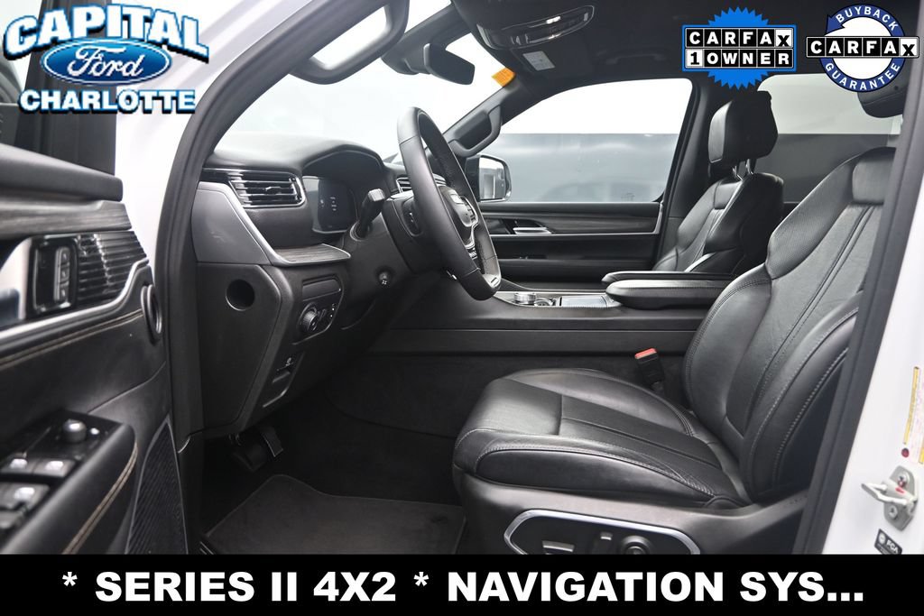 Used 2024 Jeep Wagoneer Series II w/ Flexible Seating Group RWD image 9