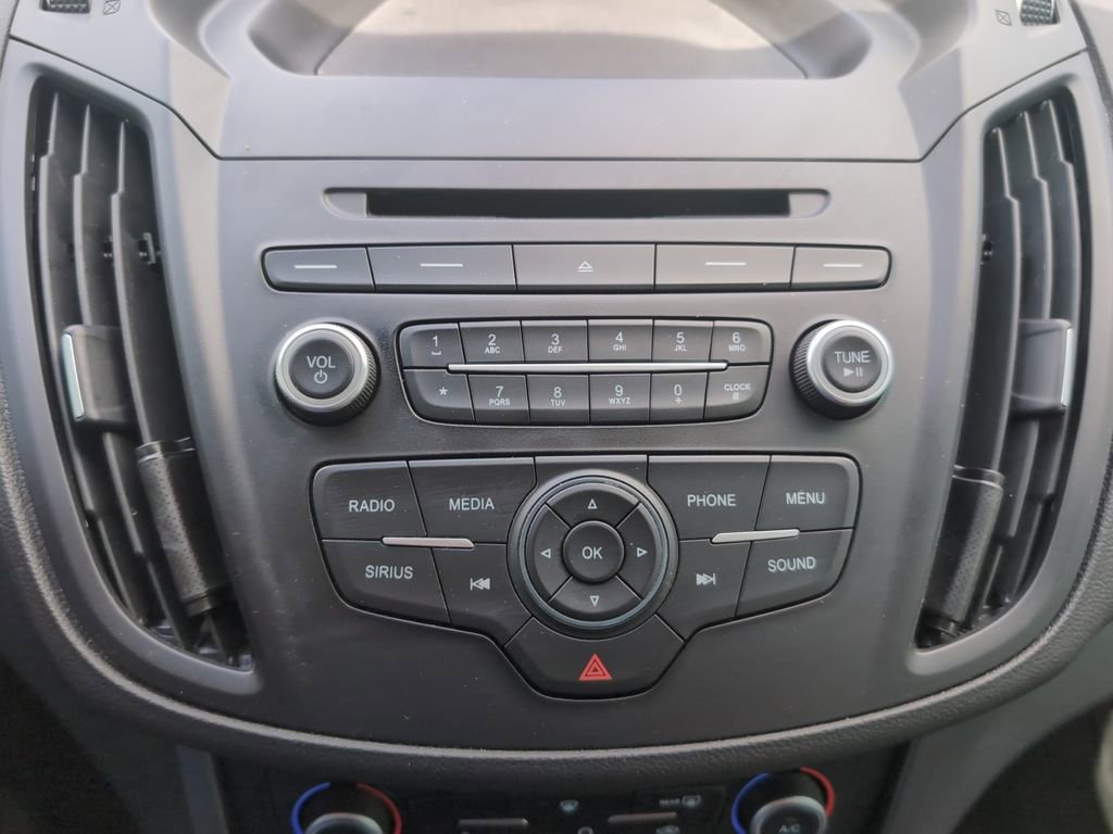 Used 2018 Ford Escape SE FWD image 12