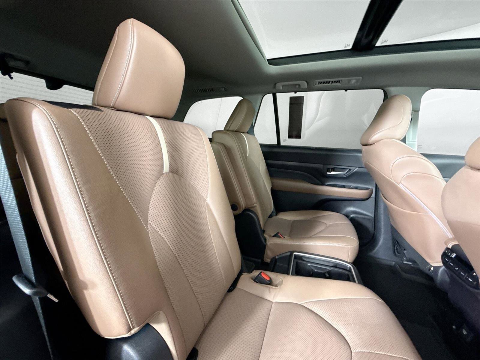 Certified 2026 Toyota Grand Highlander AWD image 42