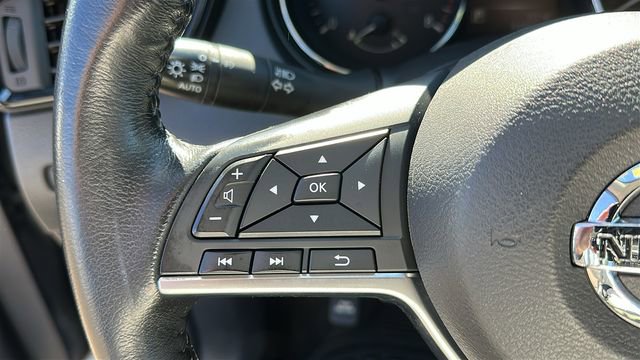 Certified 2017 Nissan Rogue Sport SL w/ SL Premium Package AWD/4WD image 14