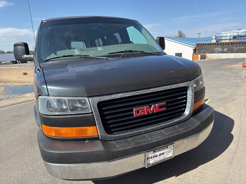Used 2003 GMC Savana 1500 Passenger w/ Sle Preferred Equipment Group RWD image 3