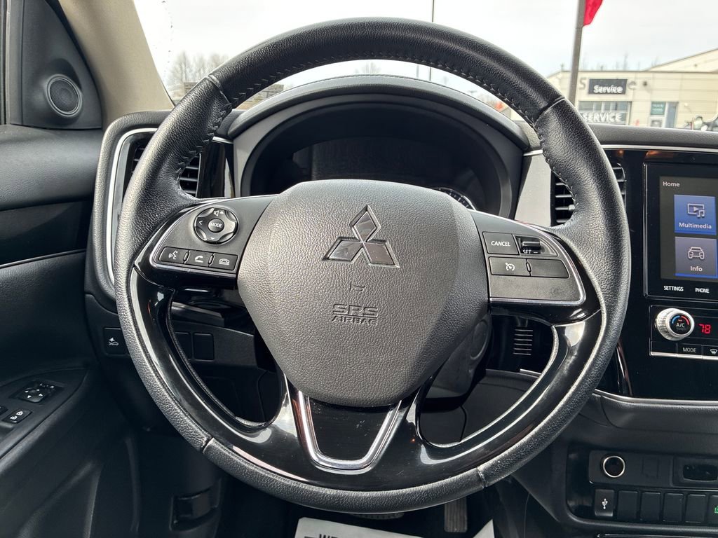 Used 2020 Mitsubishi Outlander SE image 20