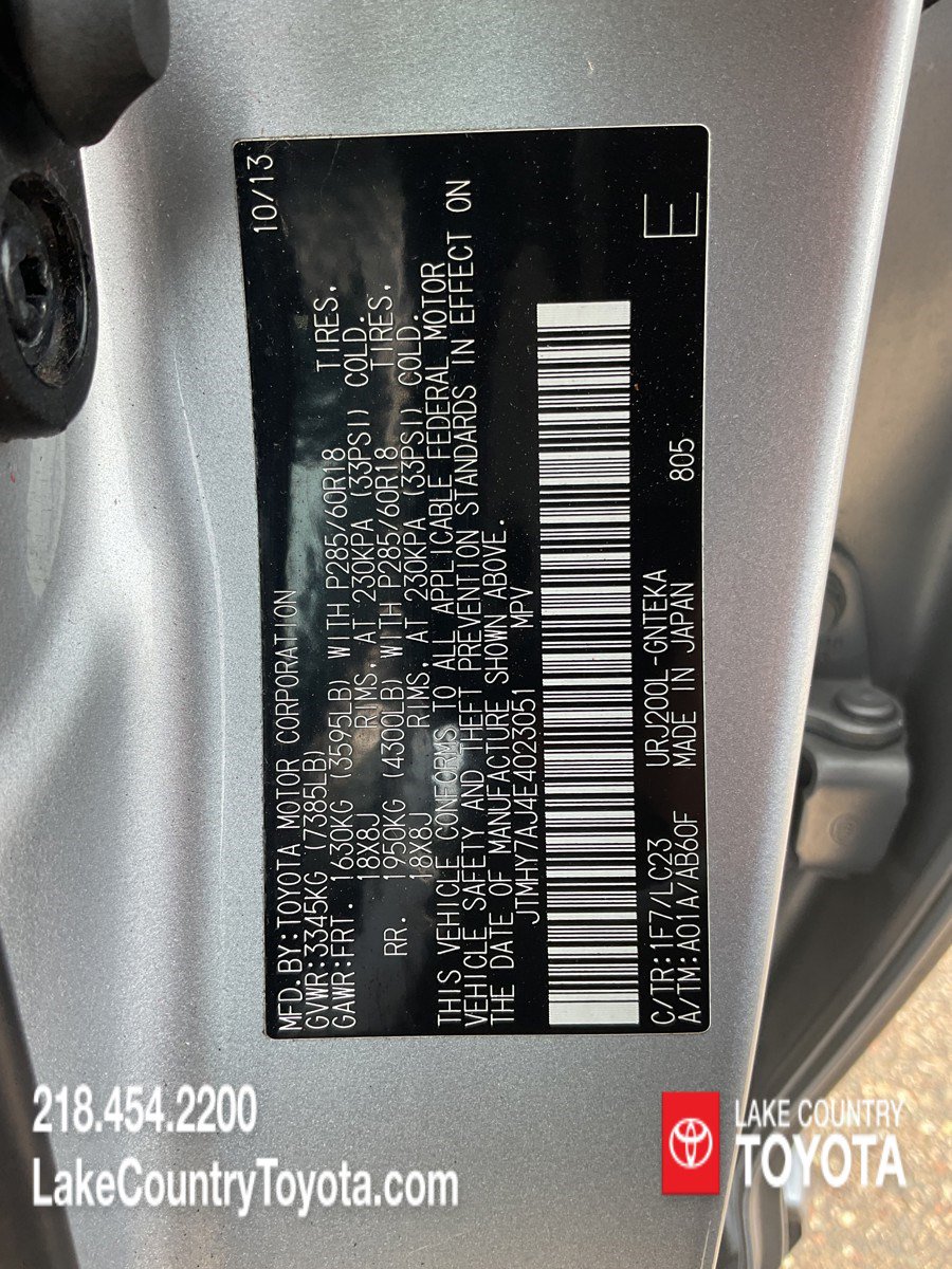 Used 2014 Toyota Land Cruiser AWD/4WD image 38