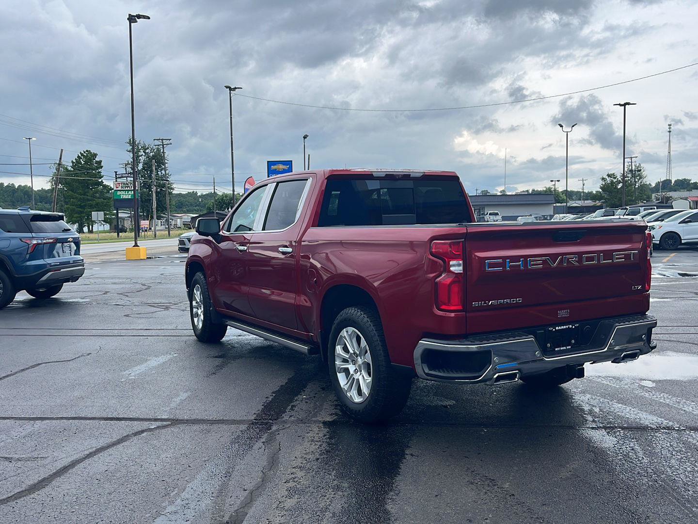 Used 2022 Chevrolet Silverado 1500 LTZ w/ LTZ Premium Package AWD/4WD image 5