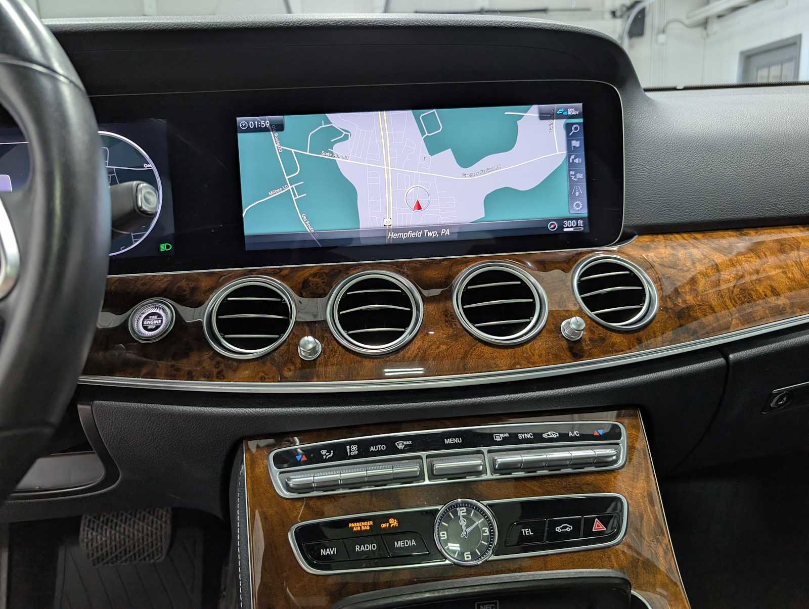 Certified 2020 Mercedes-Benz E 350 4MATIC Sedan image 32