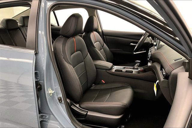 New 2025 Nissan Sentra SR w/ SR Premium Package image 38