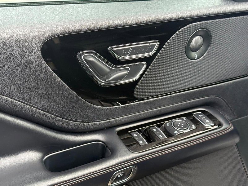 Used 2022 Lincoln Aviator Reserve w/ Equipment Group 201A image 19