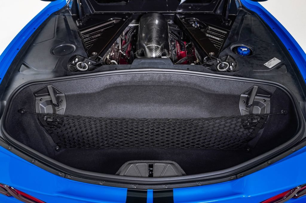 Used 2021 Chevrolet Corvette Stingray Premium Cpe w/ Z51 Performance Package RWD image 31