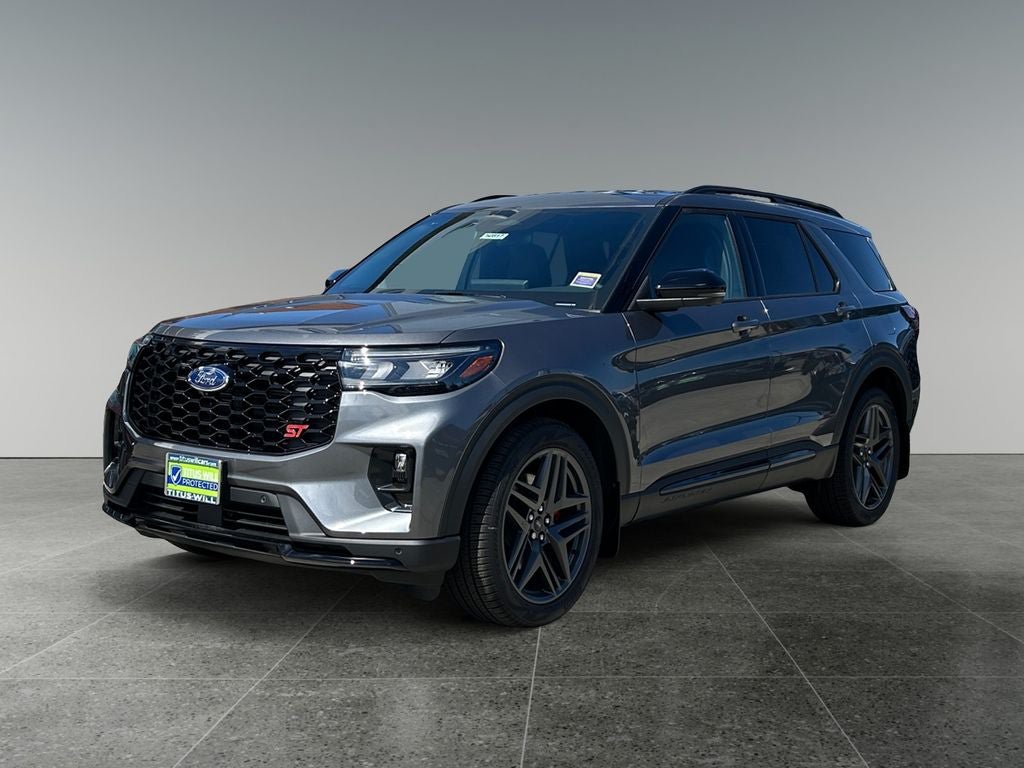 Used 2025 Ford Explorer ST AWD/4WD image 3