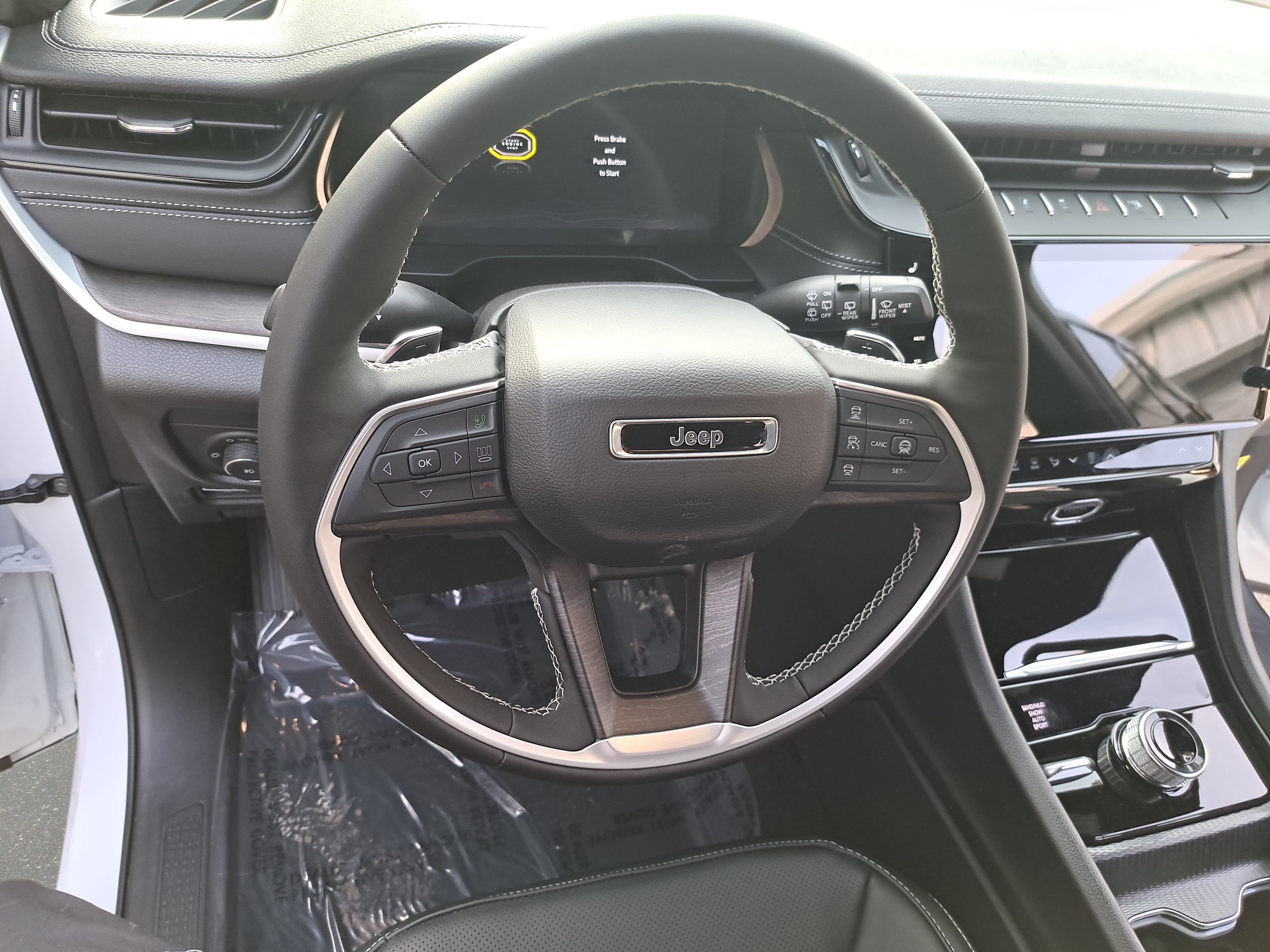 New 2026 Jeep Grand Cherokee Limited Reserve AWD/4WD image 16