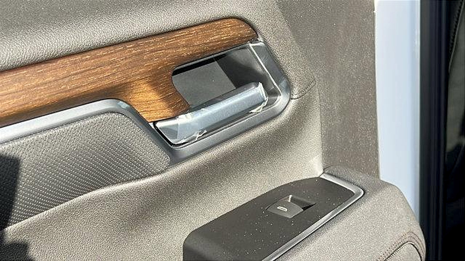 New 2026 Chevrolet Silverado 2500 High Country w/ High Country Premium Package image 15