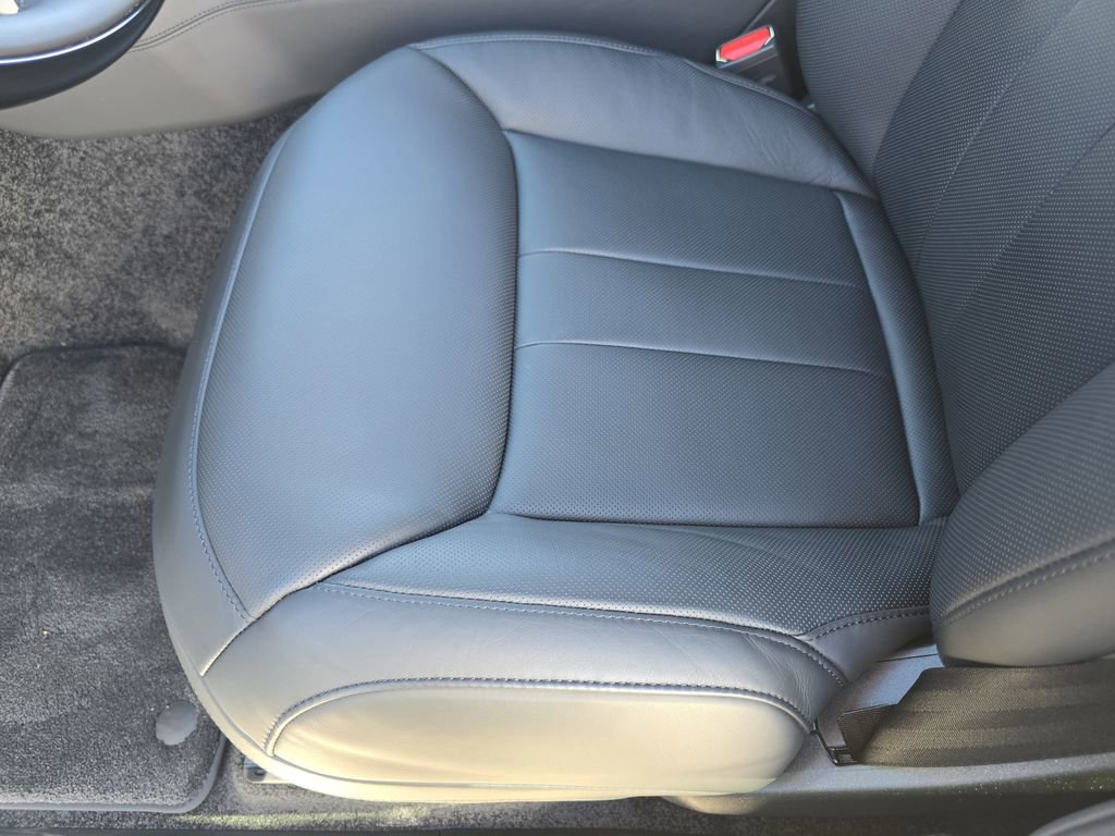 New 2026 Land Rover Range Rover Long Wheelbase Autobiography AWD/4WD image 30