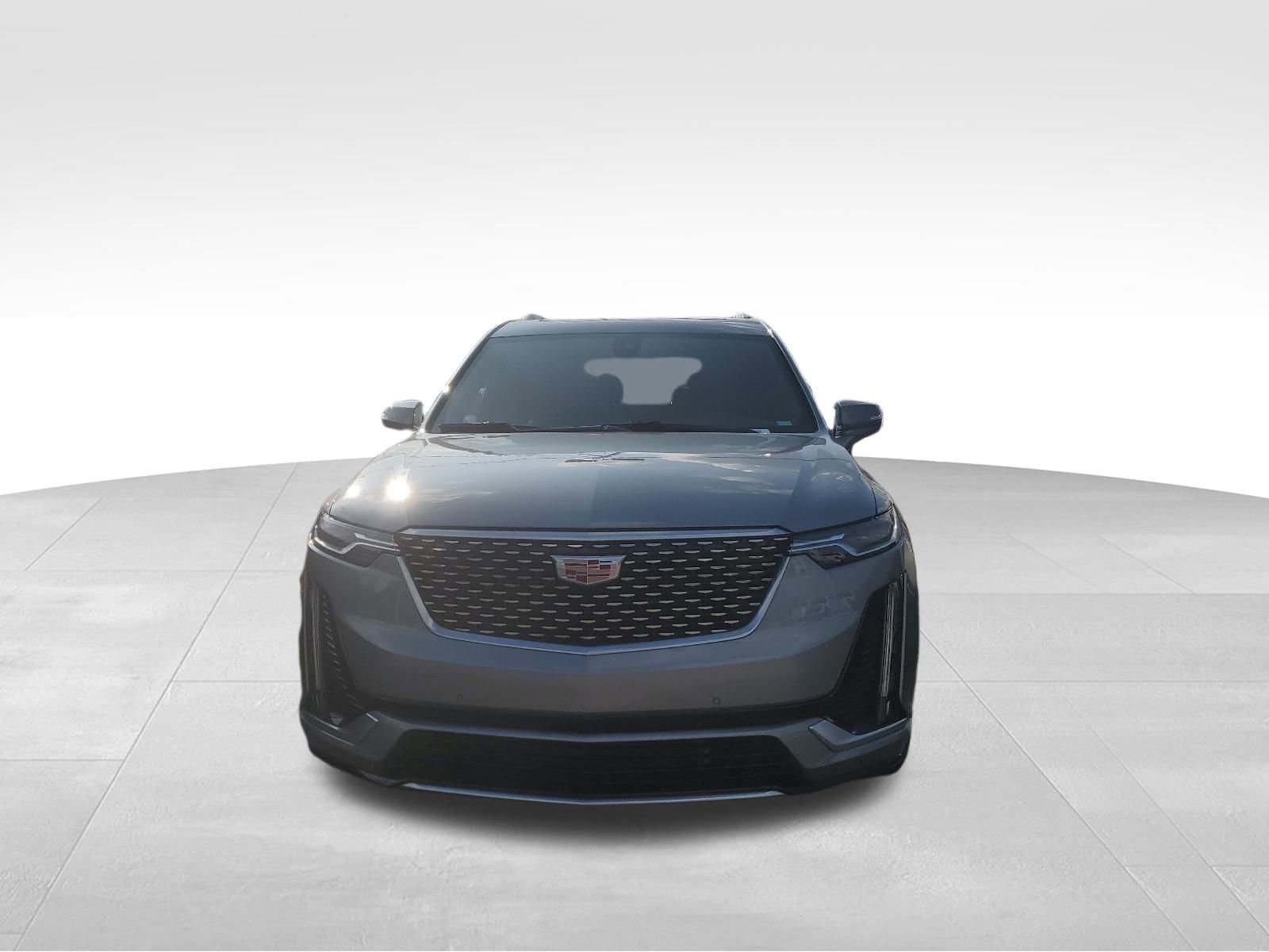 Used 2024 Cadillac XT6 Premium Luxury image 2