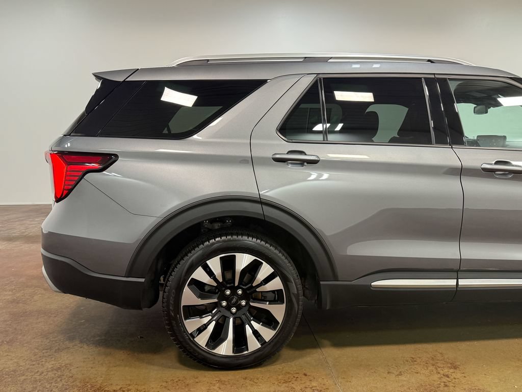 Used 2025 Ford Explorer Platinum w/ LUX Leather Package AWD/4WD image 33