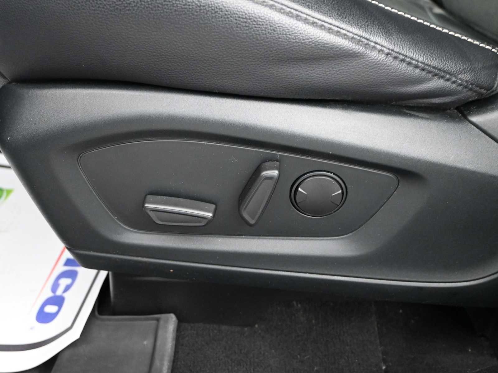 Used 2022 Ford Explorer ST w/ ST High-Performance Pack image 21