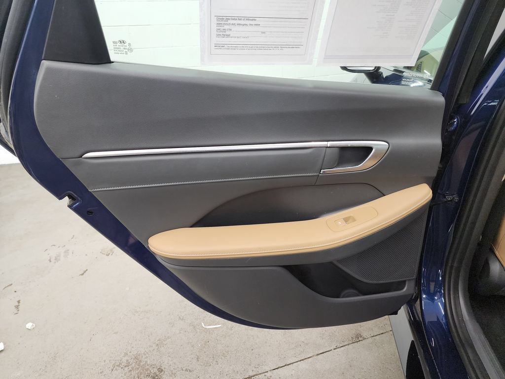 Used 2021 Hyundai Sonata Limited FWD image 25