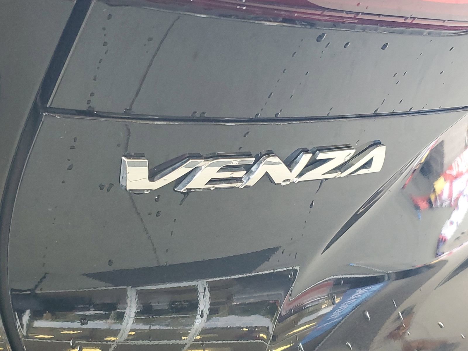 Used 2021 Toyota Venza XLE w/ Carpet Mat Package (TMS) image 27