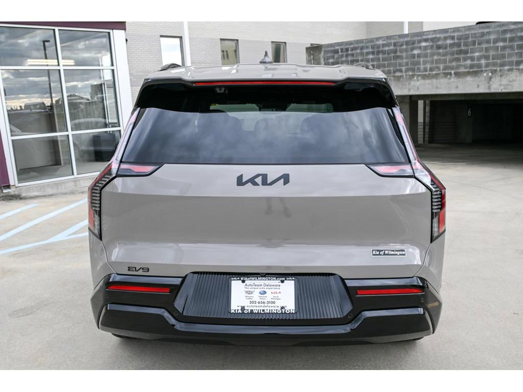 New 2026 Kia EV9 Land w/ Nightfall Edition Package image 6