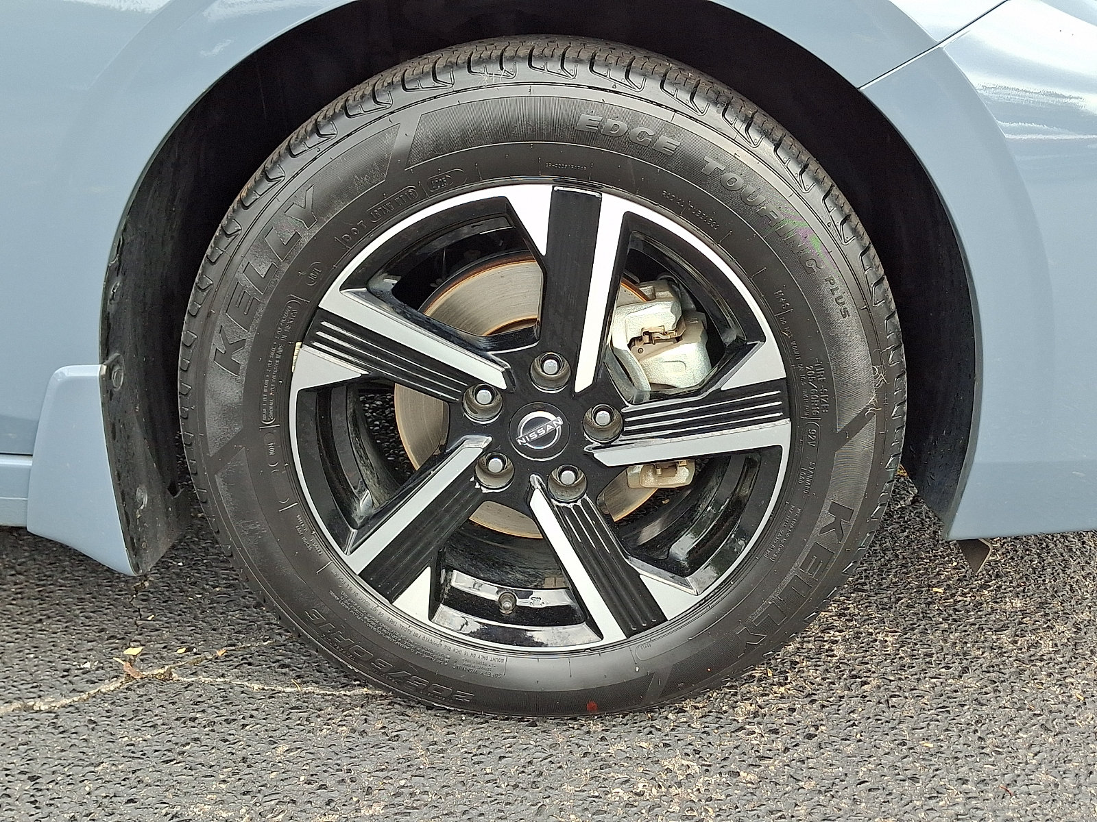 Used 2025 Nissan Sentra SV FWD image 8