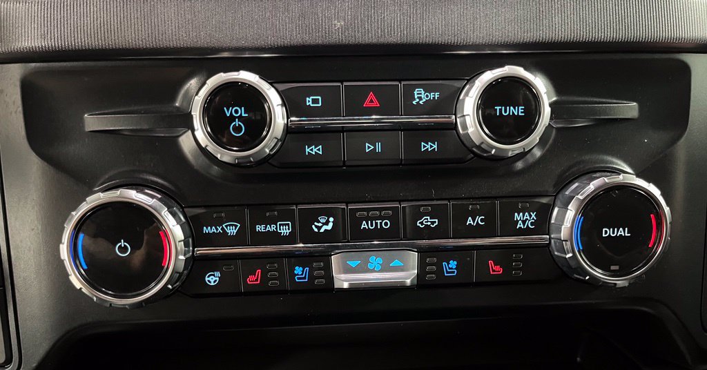 Used 2025 Ford F350 Platinum AWD/4WD image 39