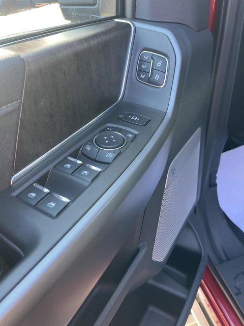 New 2026 Ford F250 Lariat w/ Chrome Package image 13