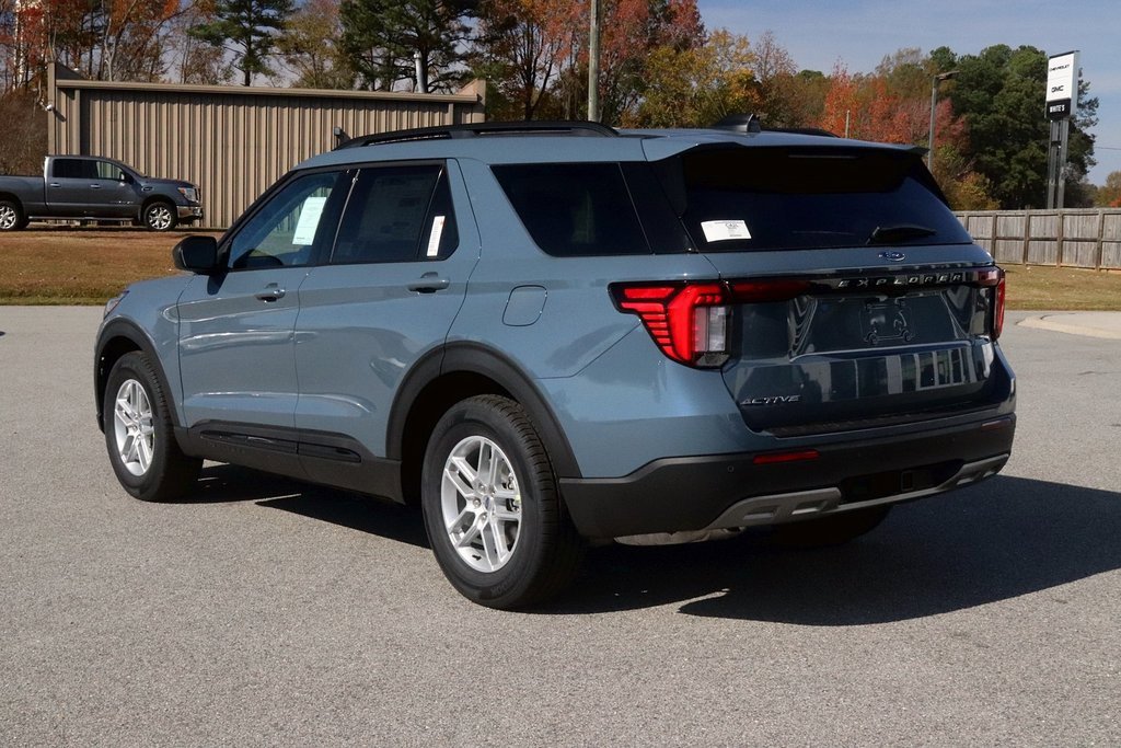New 2026 Ford Explorer Active w/ Active Comfort Package image 5
