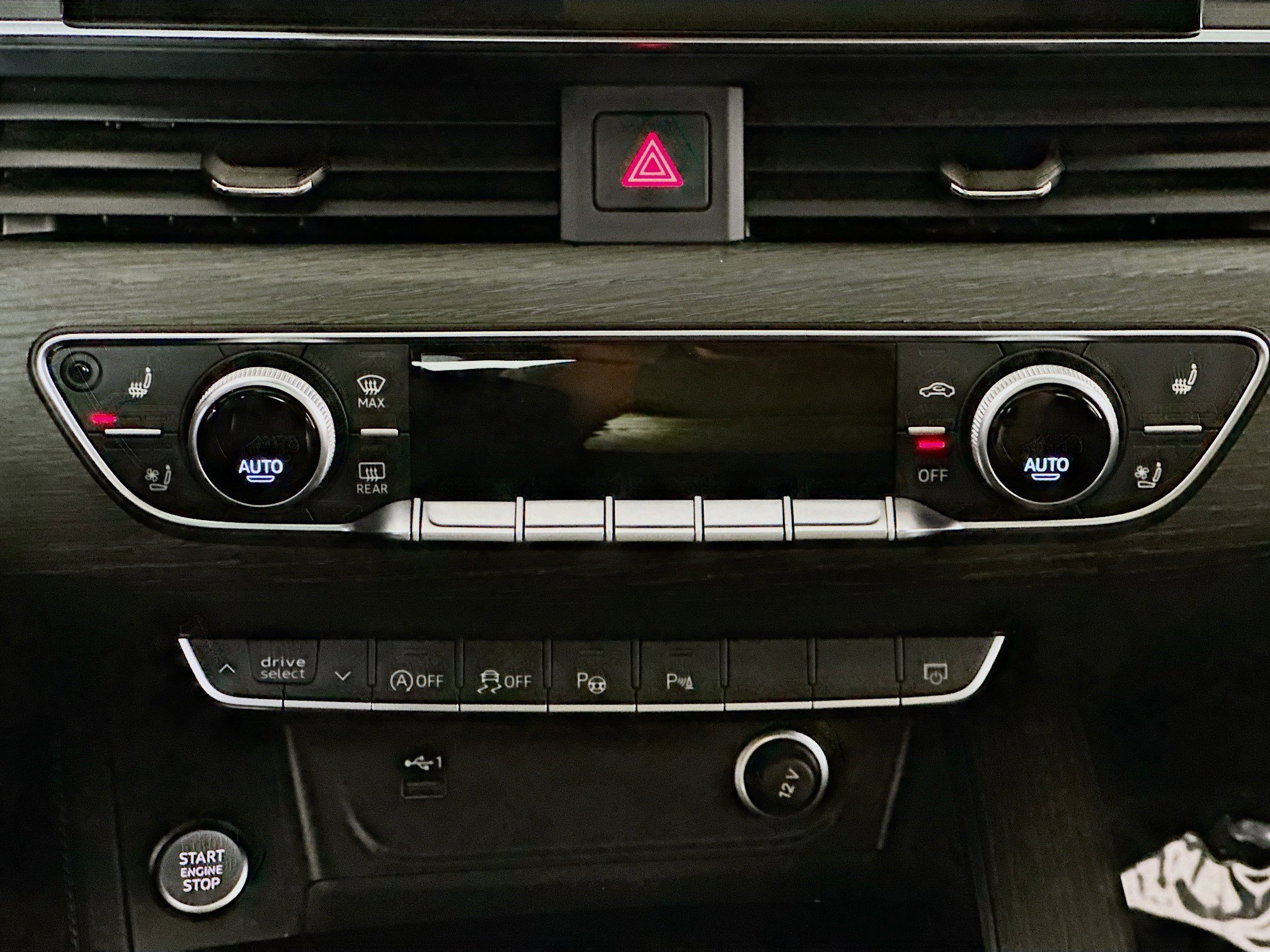 Used 2024 Audi A4 2.0T Prestige w/ Prestige Package image 11