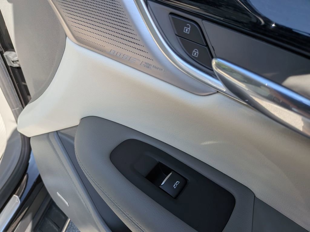 Certified 2025 Cadillac XT6 Premium Luxury w/ Technology Package image 28