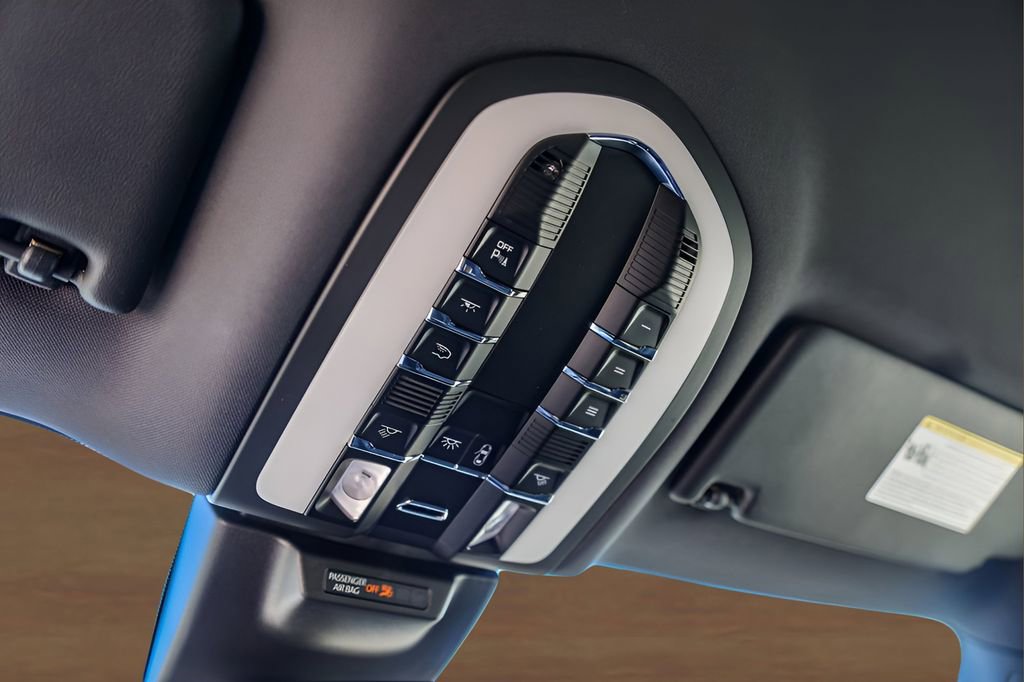 Used 2020 Porsche Macan S image 22