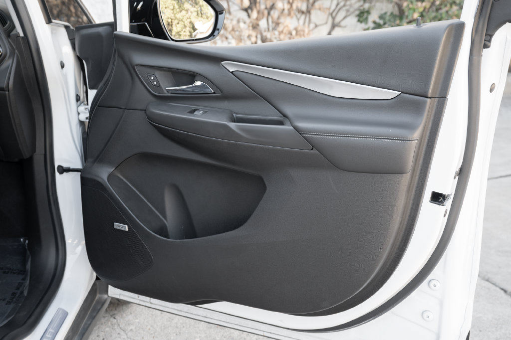Used 2023 Chevrolet Bolt LT FWD image 41