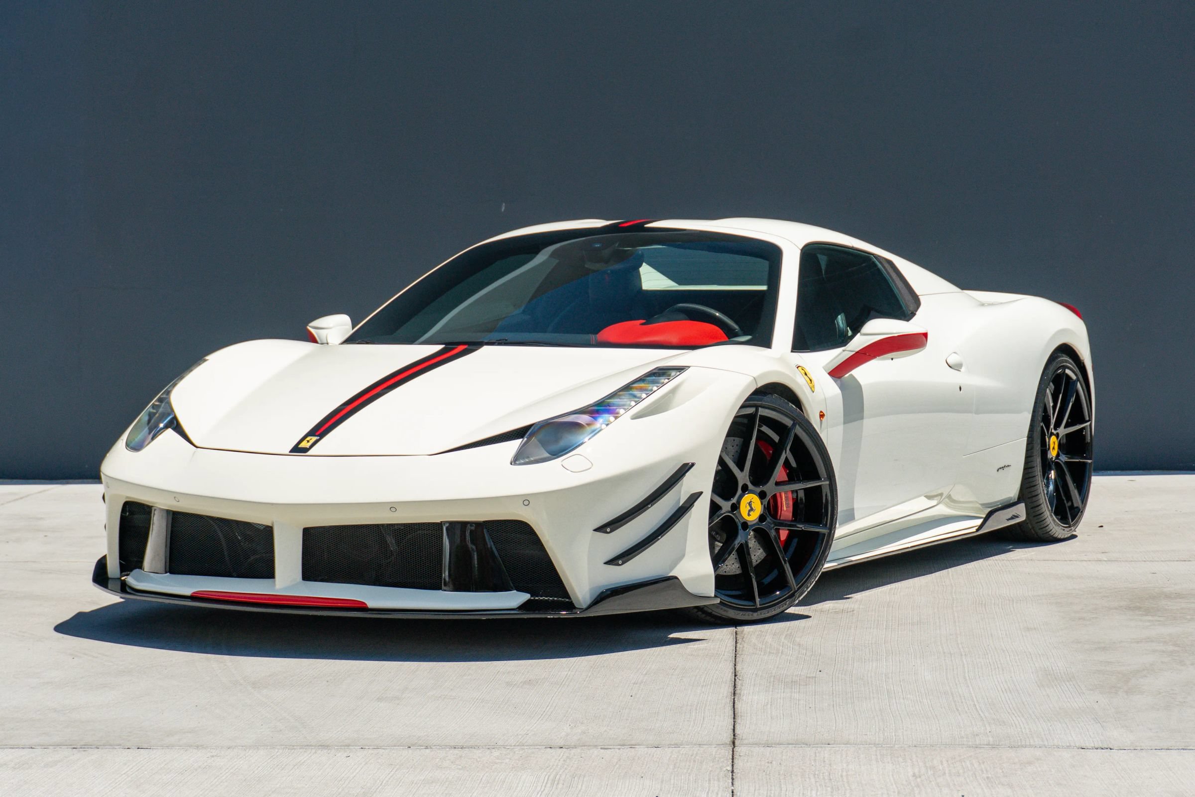 Used 2014 Ferrari 458 Spider RWD image 4