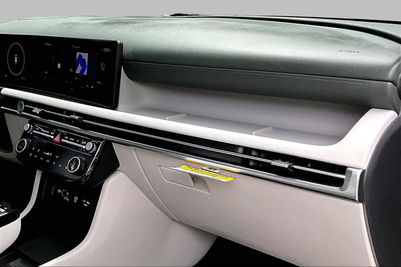 Used 2025 Hyundai Tucson Limited FWD image 19