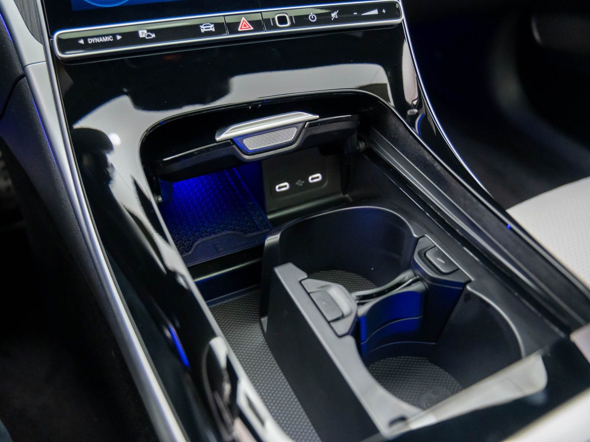 New 2026 Mercedes-Benz C 300 4MATIC Sedan image 28