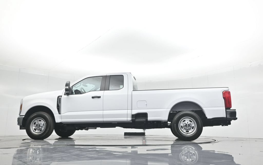 New 2026 Ford F250 XL w/ XL Chrome Package RWD image 54