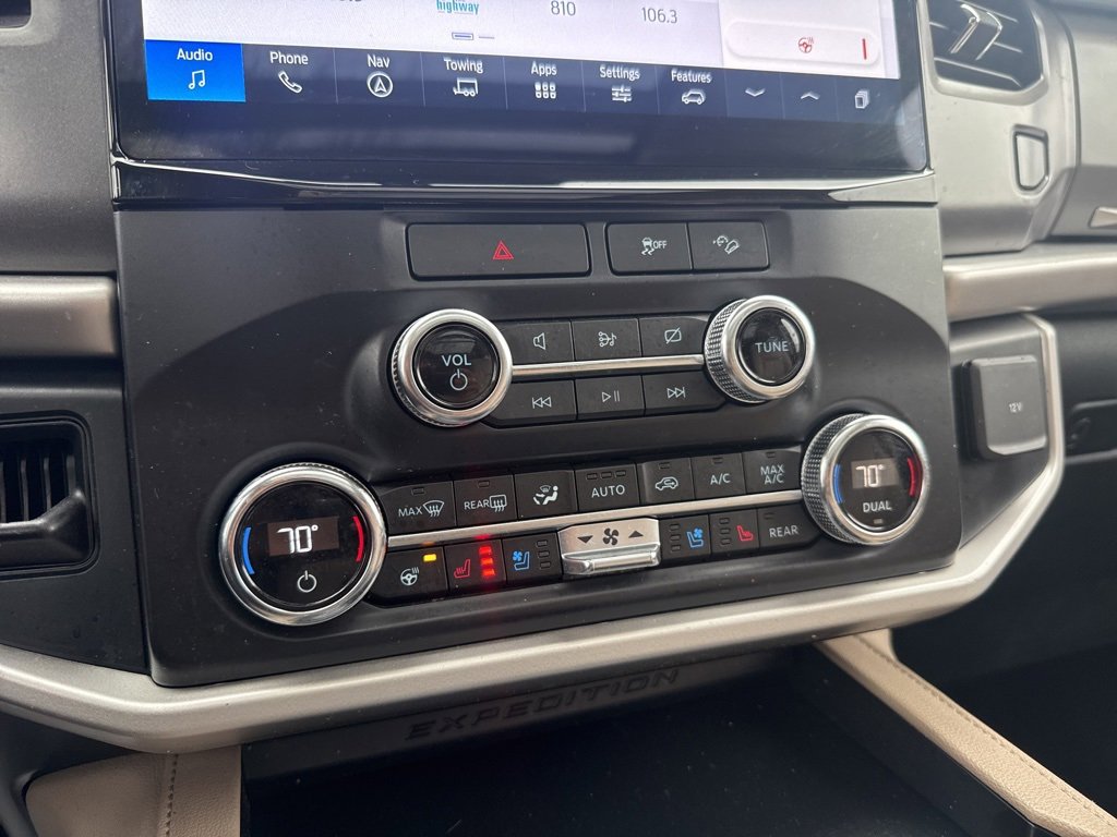 Used 2022 Ford Expedition XLT image 16