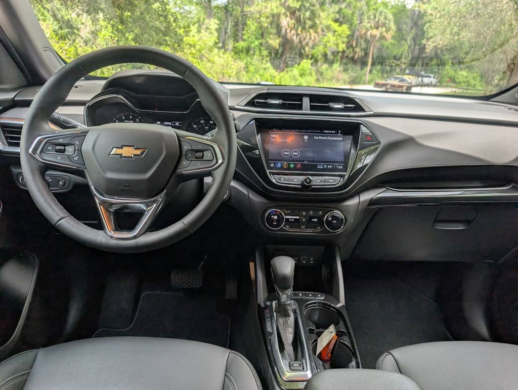 Used 2023 Chevrolet TrailBlazer ACTIV w/ Convenience Package FWD image 13