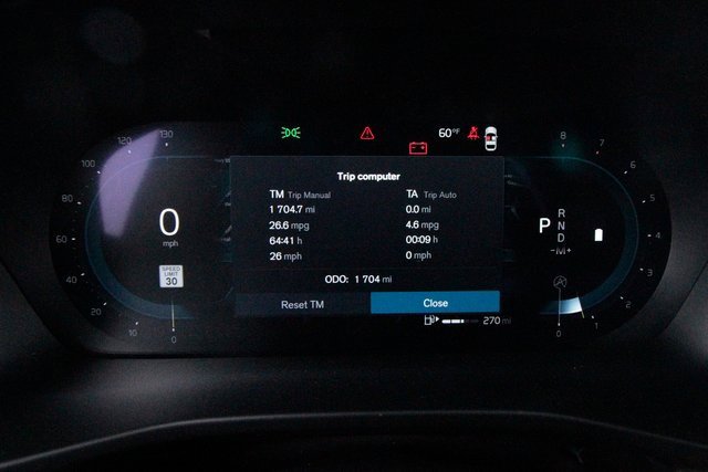 Certified 2025 Volvo XC40 B5 Core w/ Protection Package Premier image 14