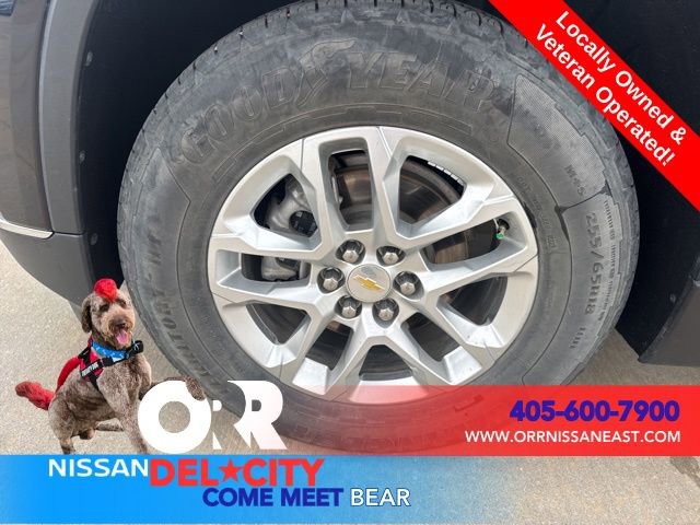 Used 2021 Chevrolet Traverse LT FWD image 9