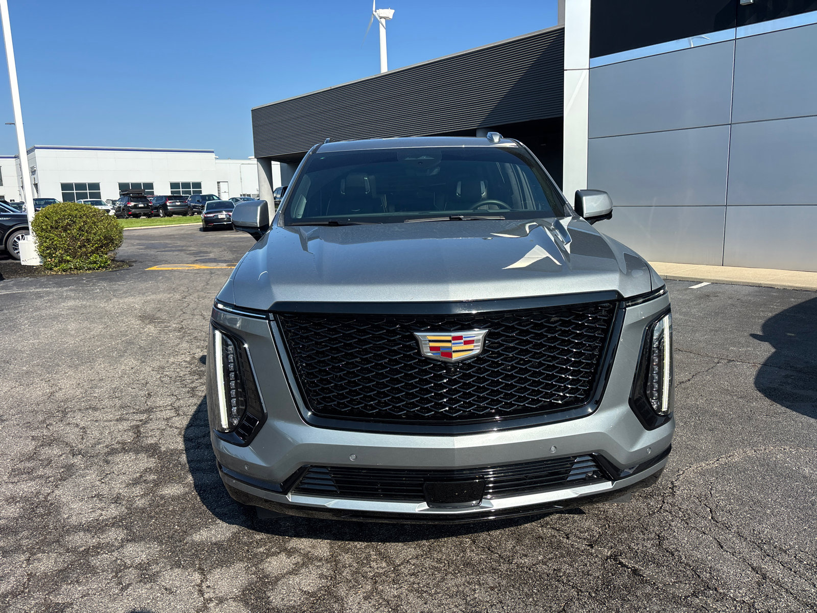 Used 2025 Cadillac Escalade Sport Platinum AWD/4WD image 2