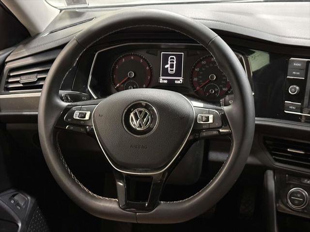 Used 2021 Volkswagen Jetta SE FWD image 18