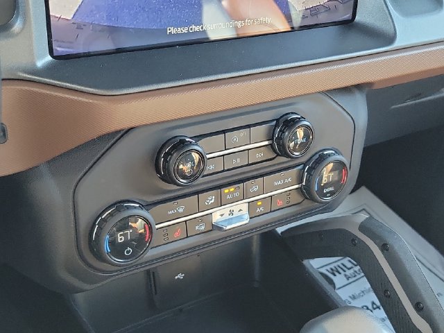 Used 2024 Ford Bronco Outer Banks w/ Sasquatch Package AWD/4WD image 19