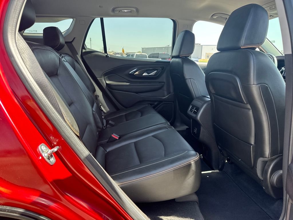 Used 2024 GMC Terrain AT4 image 13