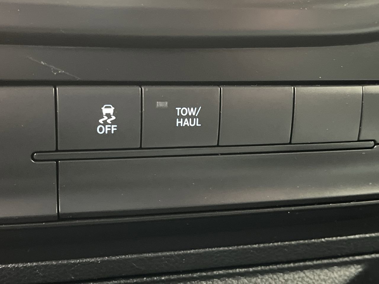 Used 2018 RAM 1500 Express AWD/4WD image 15
